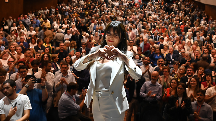 Stefania Proietti sindaco Assisi elezioni regionali candidata campo largo