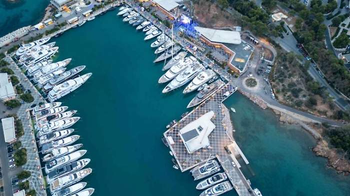 Lo Yacht Club de Monaco rafforza la collaborazione con Astir Marina Vouliagmeni