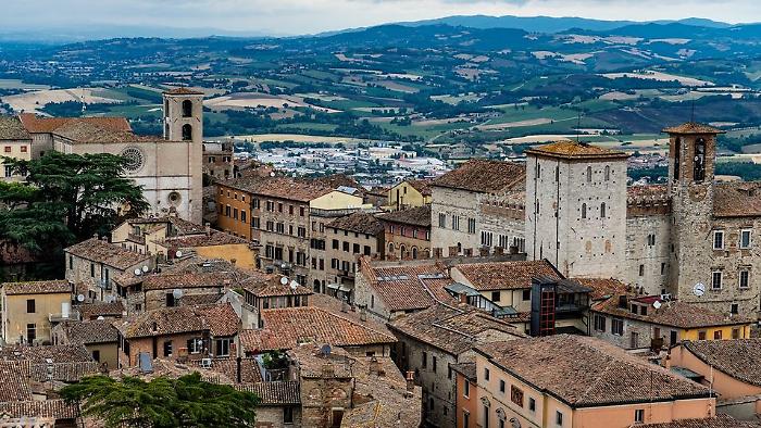 C'è una città umbra tra le 5 finaliste per diventare Capitale italiana dell'Arte contemporanea 2026
