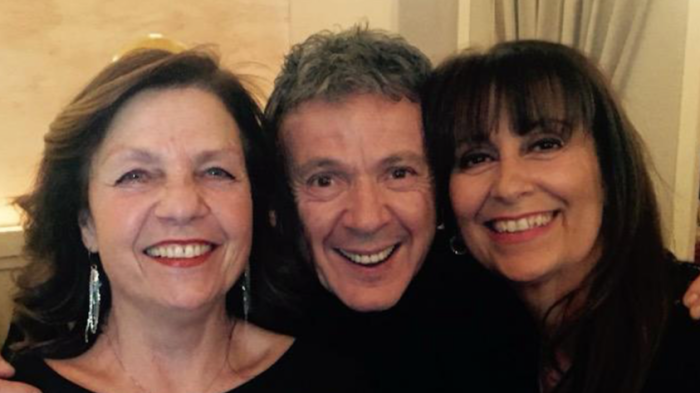 Pupo con moglie e amante