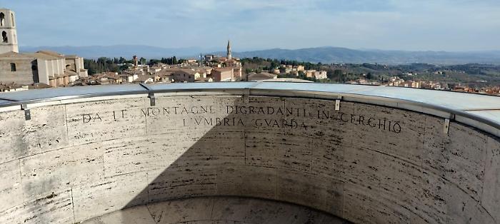 ChatGPT messo alla prova su personaggi e storia della città di Perugia: tanti errori tra le risposte dell'intelligenza artificiale 