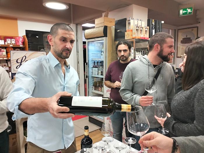 Vini dell'Umbria, degustazioni gratuite in 8 enoteche della regione: il calendario