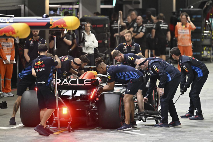 T-Tray, cos'è il trucco usato da Red Bull che ha scosso il circus. McLaren alza la voce con Piastri: "Infranti i limiti"