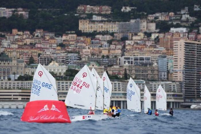 Allo Yacht Club de Monaco prime regate per l’Optimist European Team Racing Championship  