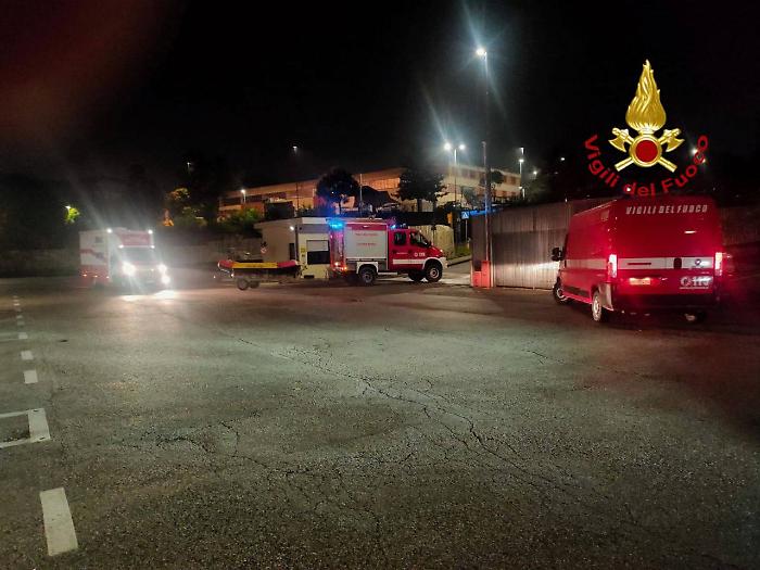 Emergenza maltempo, oltre 300 interventi e un morto nel Bolognese. Colonna mobile dei vigili del fuoco dell'Umbria in aiuto