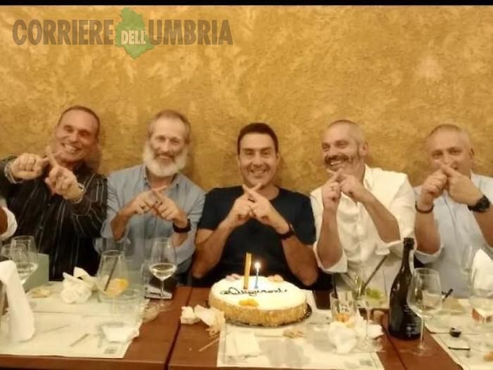 Gioielliere di Arezzo confeziona l'anello che indossano i fedelissimi di Vannacci