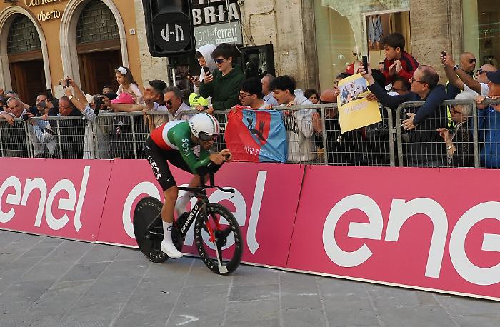 Giro d'Italia ancora in Umbria, tappa da Gubbio a Siena nel 2025