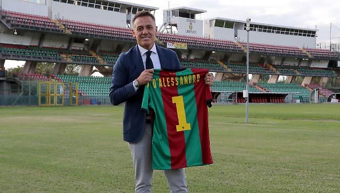 Ternana: aumento di capitale, stipendi in anticipo e ora c'è il Sestri