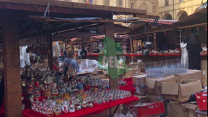 Il Villaggio Tirolese in piazza Grande d&agrave; lavoro a 90 ragazzi aretini