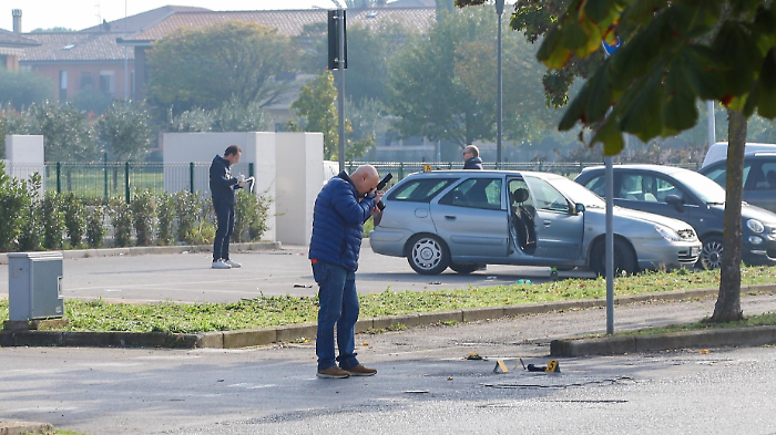 Omicidio di Foligno, collega di lavoro del muratore ucciso ascoltato due volte in 24 ore. Giallo sugli spostamenti di Postiglione