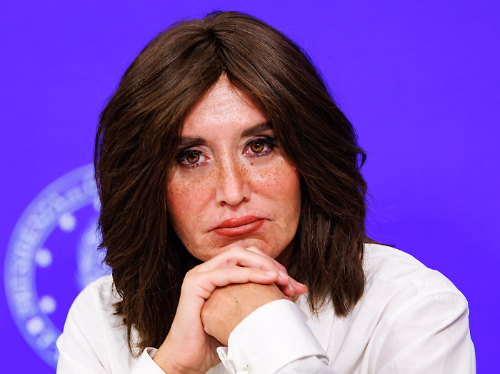 Il ministro Bernini al Corriere: "In arrivo aumenti fino al 50% per studenti specializzandi"