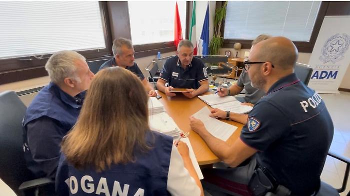 Foligno, maxi-frode da 1 milione di euro sulla vendita di 60 auto. Sanzioni fino a 2,3 milioni