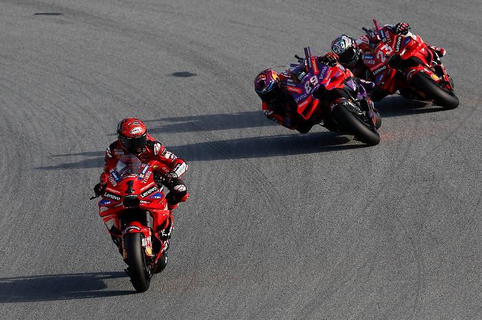 Pecco Bagnaia campione Motogp se: tutte le combinazioni. Il pilota Ducati vince la Sprint e tiene aperto il mondiale