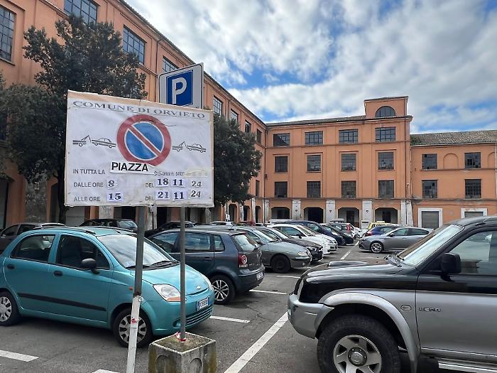 Nuove riprese del film su Amanda Knox, scatta ordinanza: ecco dove non si potrà parcheggiare e transitare