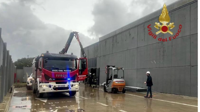 Esplosione, non c'&egrave; rischio per ambiente e salute. Rassicurazione di vigili del fuoco e sindaco