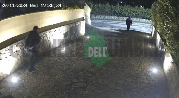 Raid della banda degli incappucciati: dieci furti in una sera