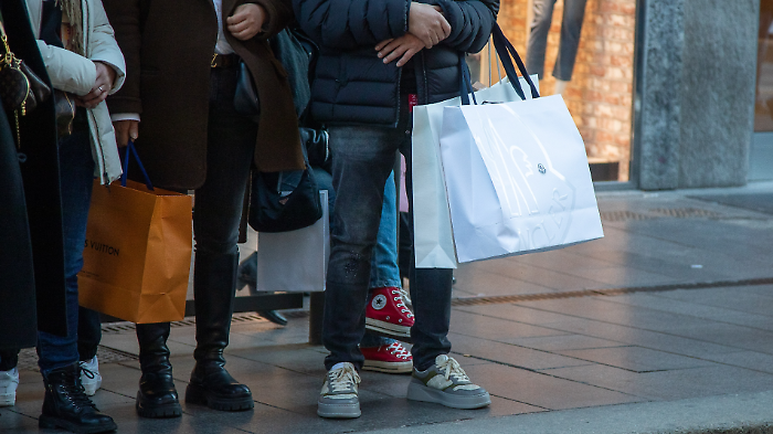 Black Friday 2025, l'Umbria è la seconda in Italia per interesse negli sconti. Ecco quanto si spenderà