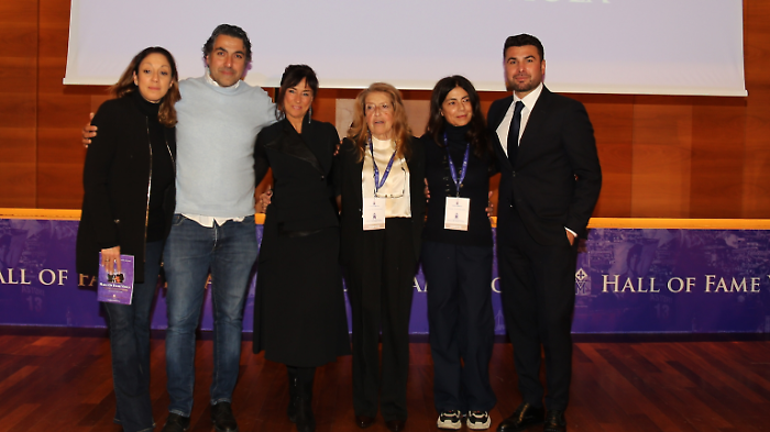 Arezzo, Bruno Beatrice nella Hall Fame Viola. Il figlio Alessandro sulla morte del padre: "Ci sono persone che sanno e non parlano"