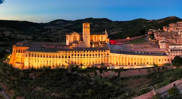 L'Umbria tra le mete più gettonate in Italia per capodanno: conquista il mix tra natura e storia dei borghi
