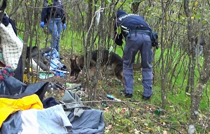 Orvieto, spaccio di droga nei boschi: scoperti due bivacchi. Tre uomini in fuga