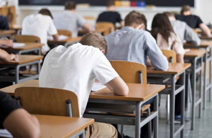 Boccia alla maturità ma fa ricorso e lo vince: esame da rifare per uno studente di Perugia