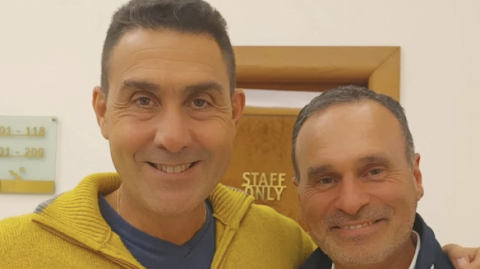 Arriva Vannacci per l'incontro degli auguri e c'&egrave; gi&agrave; il tutto esaurito. Il convivio, l'anello, XMas e la linea politica