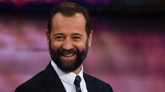 Fabio Volo a Belve: chi è la misteriosa fidanzata dello scrittore
