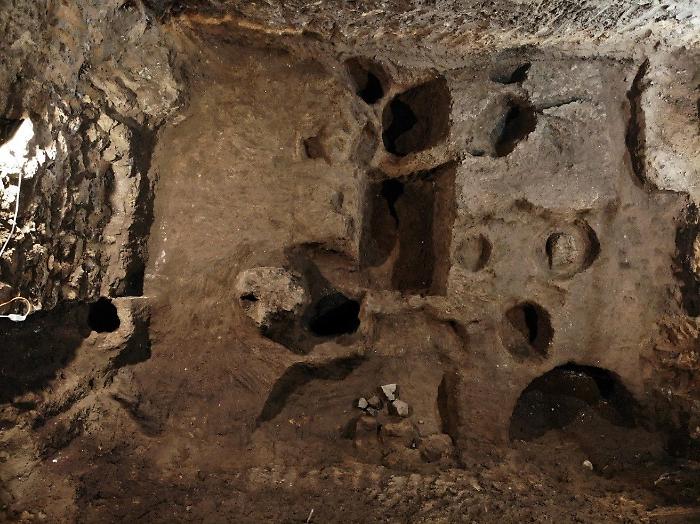 Orvieto, reperti risalenti a 3400 anni fa rinvenuti durante i lavori in un edificio 