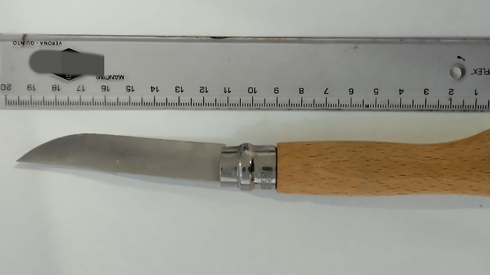 Perugia, donna entra in tribunale con un coltello di 20 centimetri: denunciata