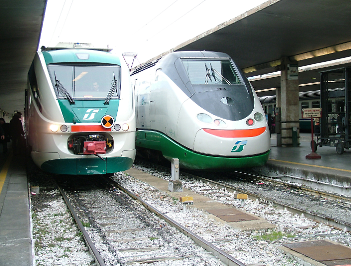 L'assessore De Rebotti sul caso del treno delle 17 e della fermata di Orte: "Trenitalia rispetti gli impegni con la regione"