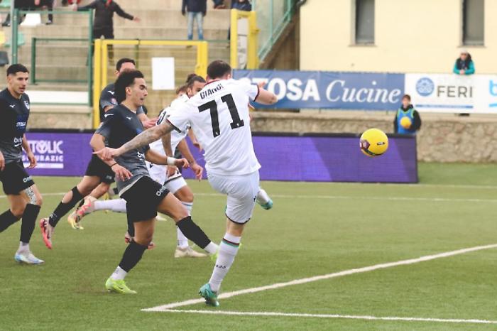 La Ternana passa d'autorità anche in casa della Pianese: 1-3