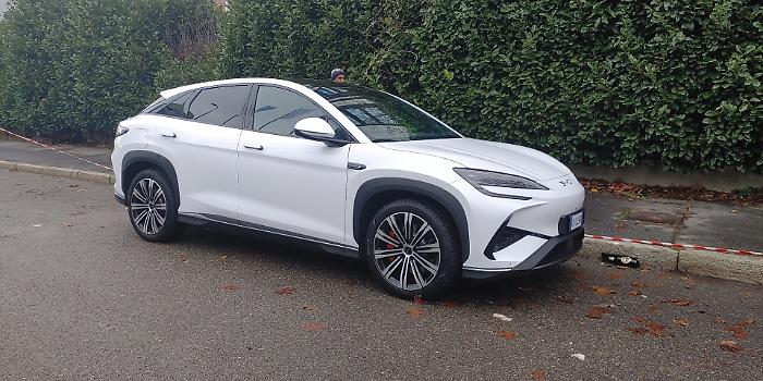Byd Sealion 7: il Blade Runner elettrico