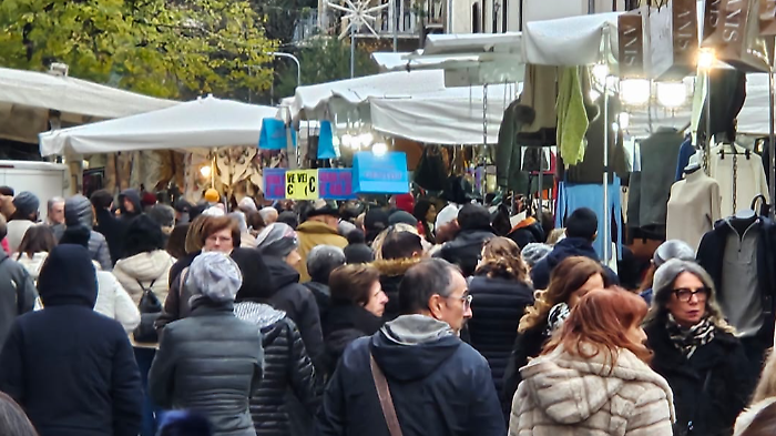 Tornano gli ambulanti di Forte dei Marmi: a Perugia e Città di Castello nel week-end del 14 e 15 dicembre