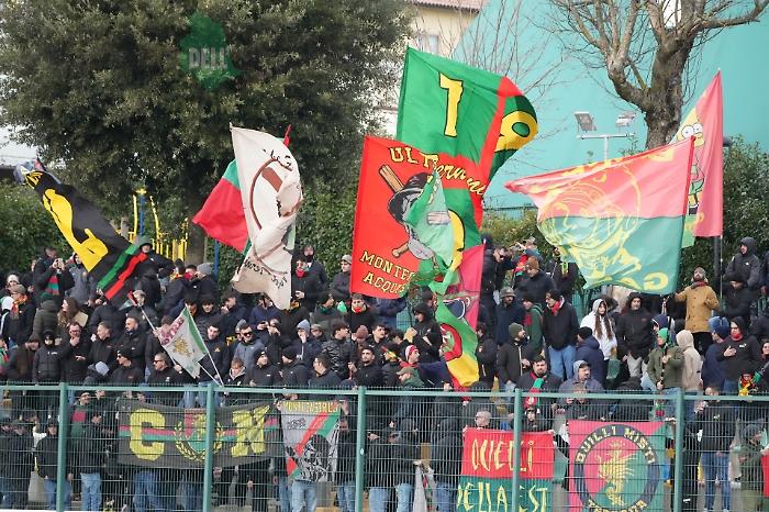Il big match Pescara-Ternana considerato "ad alto rischio": limitazioni in vista