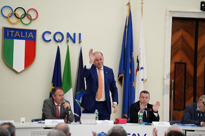 Luciano Rossi confermato presidente della Fitav con il 98% dei voti