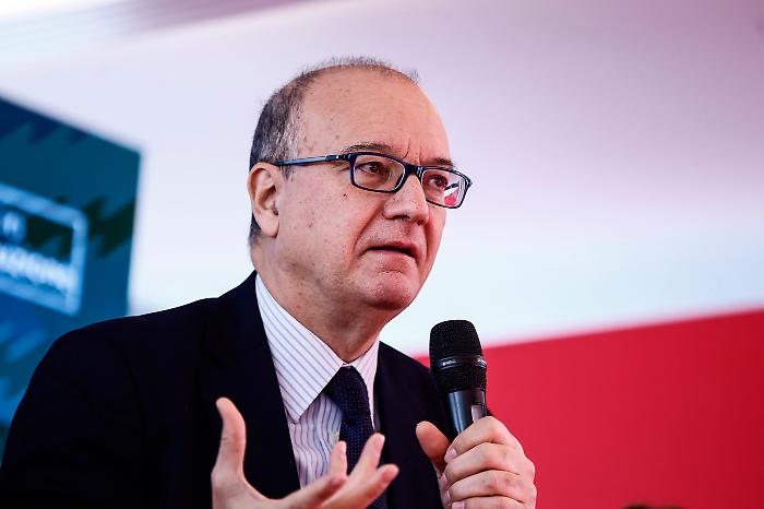 Scuola, al via concorso ordinario per 1.435 posti: modalità e termini. Il ministro Valditara: "Prosegue il nostro impegno"
