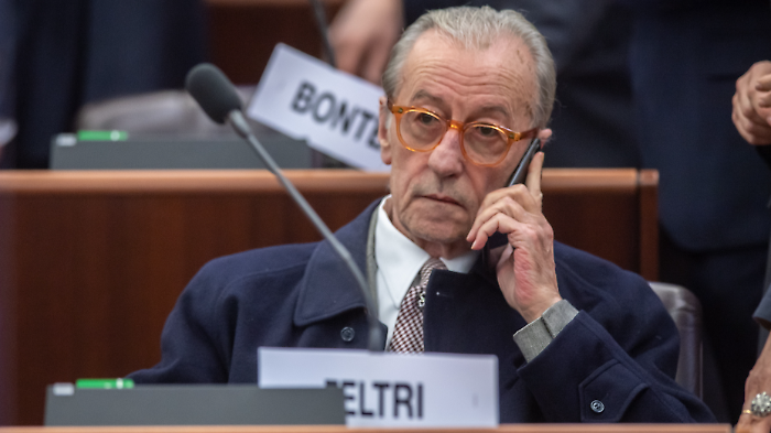 Vittorio Feltre a Belve, tutti i titoli controversi di Libero