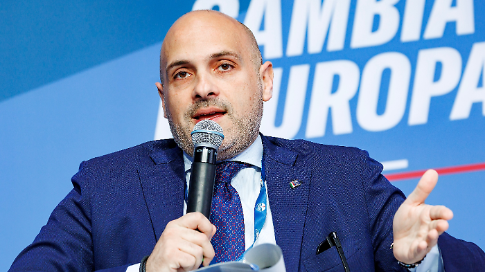 Viminale, torna il Servizio Civile nei Vigili del Fuoco, Prisco:  "Un'opportunità concreta per servire l’Italia"
