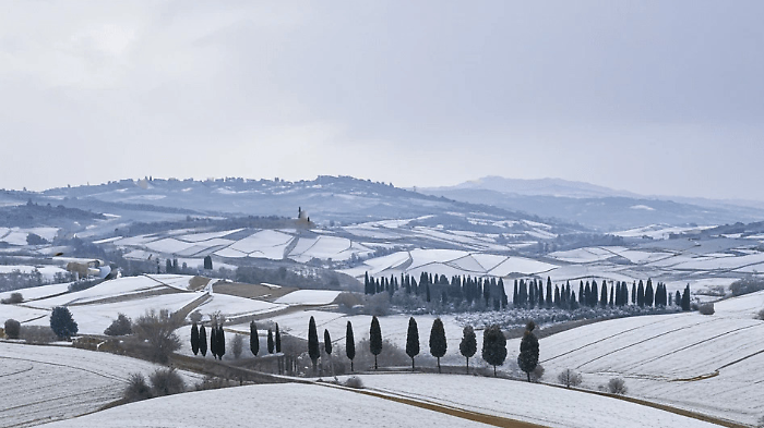 Neve, vento e mareggiate: allerta meteo gialla della protezione civile della Regione Toscana