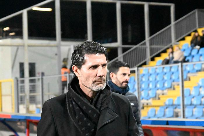 Sestri Levante-Gubbio 2-1, Rocchi illude poi i liguri la ribaltano con i rossoblù in dieci