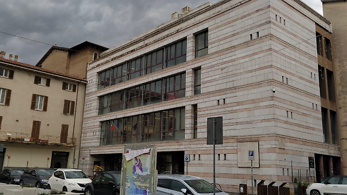 Foligno, scoperta la ricetta della torta di mele del 1500