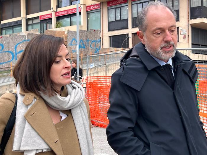 Perugia, la sindaca Vittoria Ferdinandi in sopralluogo a Fontivegge insieme al questore Dario Sallustio