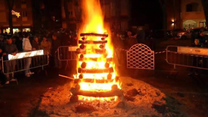 Il rito Si brucia la Befana 