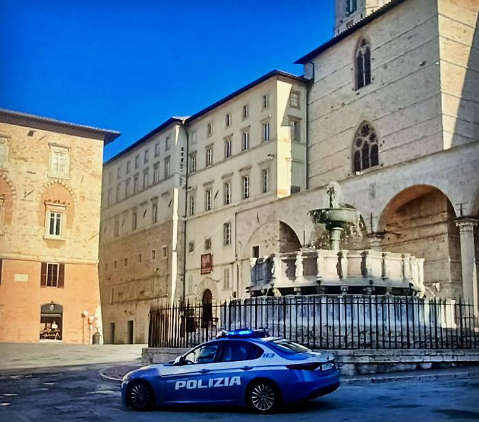 Perugia, studente israeliano accoltellato in centro da un gruppo di giovani: avrebbe provato a difendere una familiare
