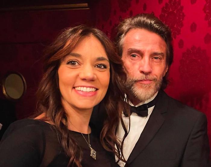 Alessio Boni, chi è il Conte Monaldo nella serie Rai su Leopardi: il terzo figlio a 58 anni e la storia con Nina Verdelli 18 anni più giovane