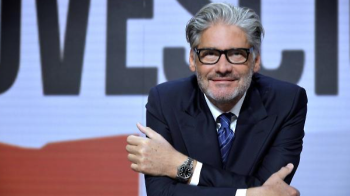 Dritto e rovescio stasera in tv giovedì 9 gennaio su Rete 4: inchieste, ospiti e interviste del programma di Paolo Del Debbio