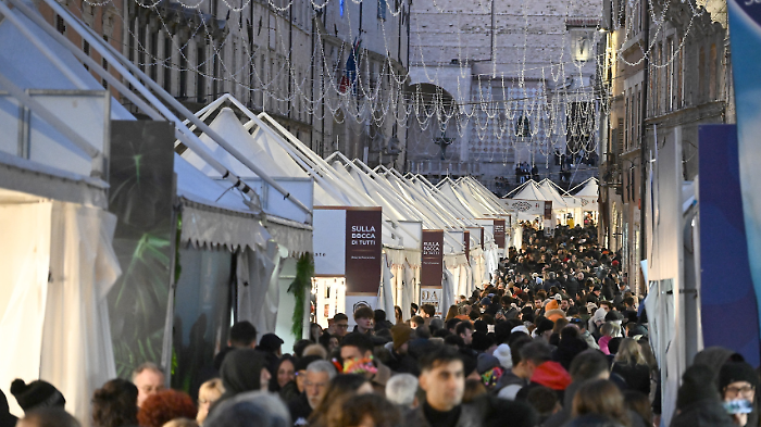 Eurochocolate, sconti speciali per chi arriva con il Regionale. Orari e offerte 