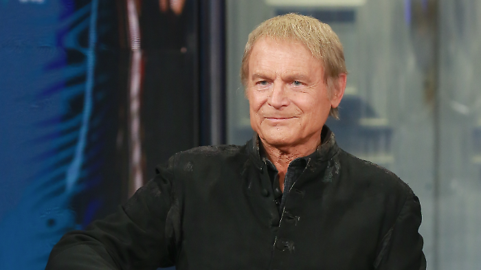 Terence Hill e il motivo dell'addio a Don Matteo e Un passo dal cielo in onda stasera in tv su Rai 1, giovedì 16 gennaio: ecco le parole del figlio 