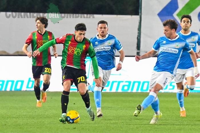 La Ternana perde l'imbattibilità esterna: il Pineto passa di misura (1-0)
