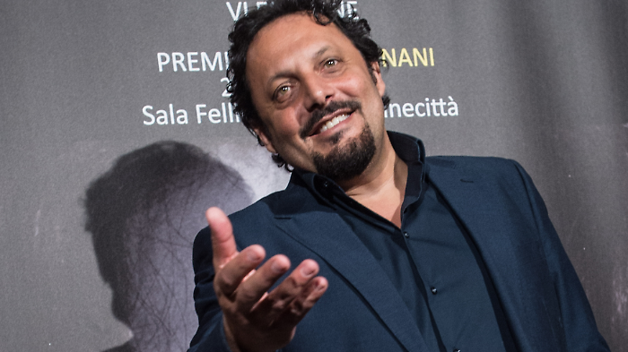 Ma... diamoci del tour! In Europa stasera in tv martedì 21 gennaio su Rai 2: ecco le anticipazioni del viaggio di Enrico Brignano